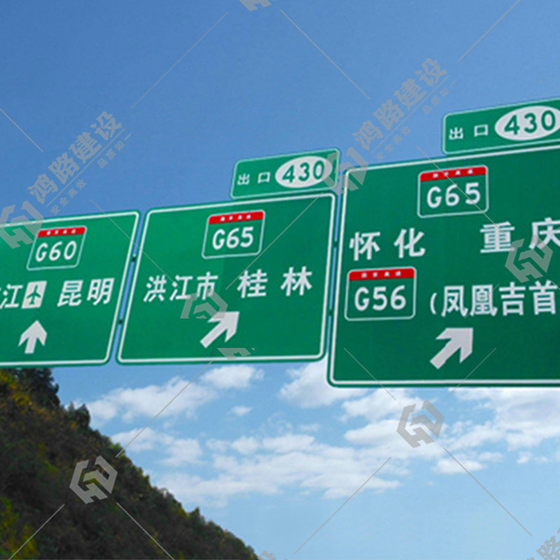596